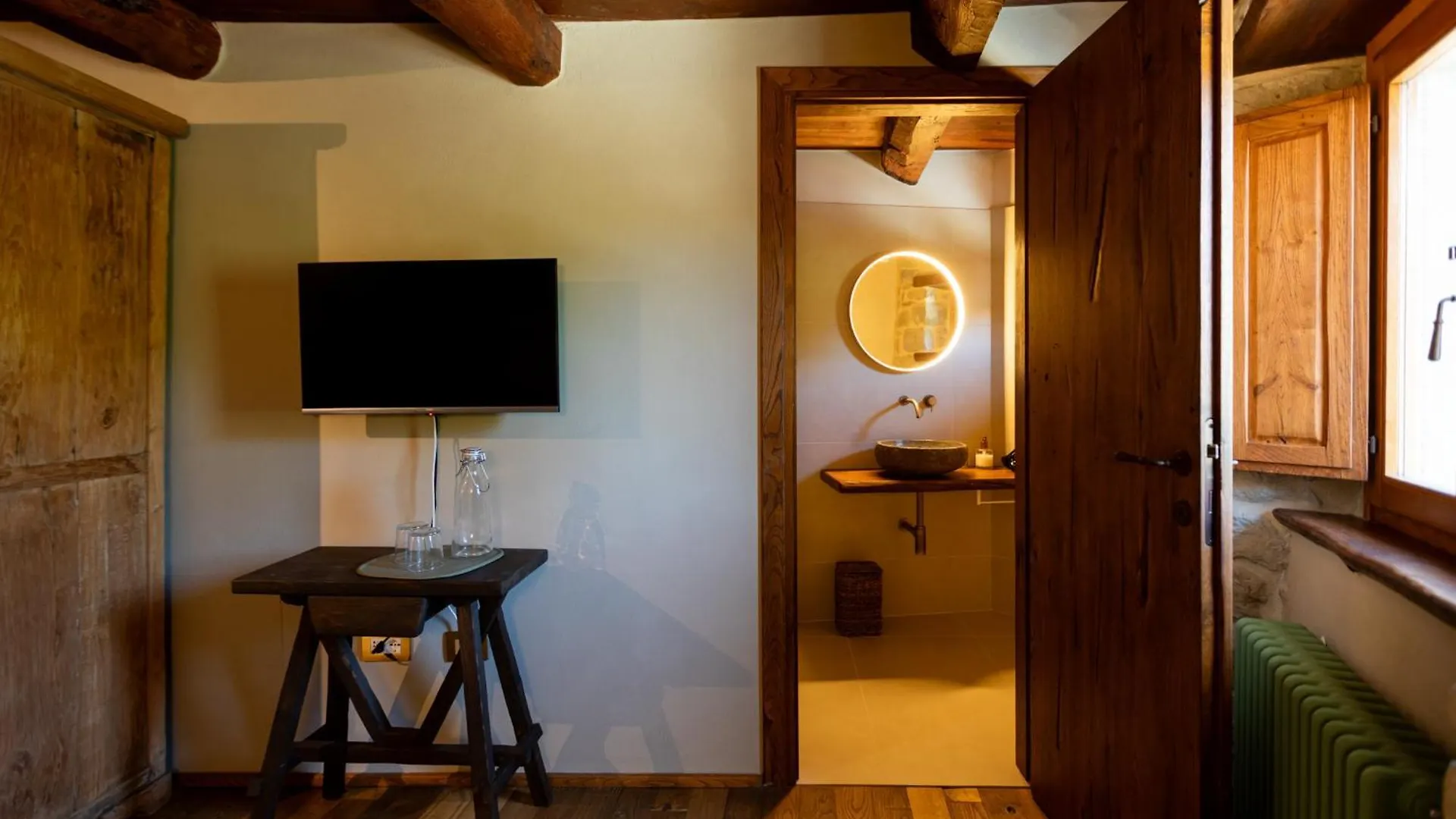 Podere Giusto Pratovecchio Bed & Breakfast